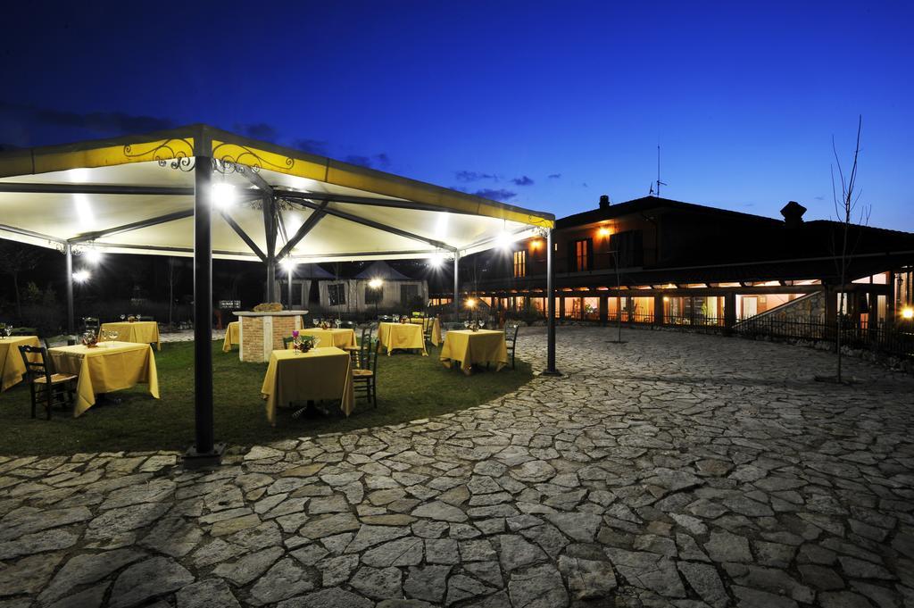La Radice Hotel Paganica Kültér fotó